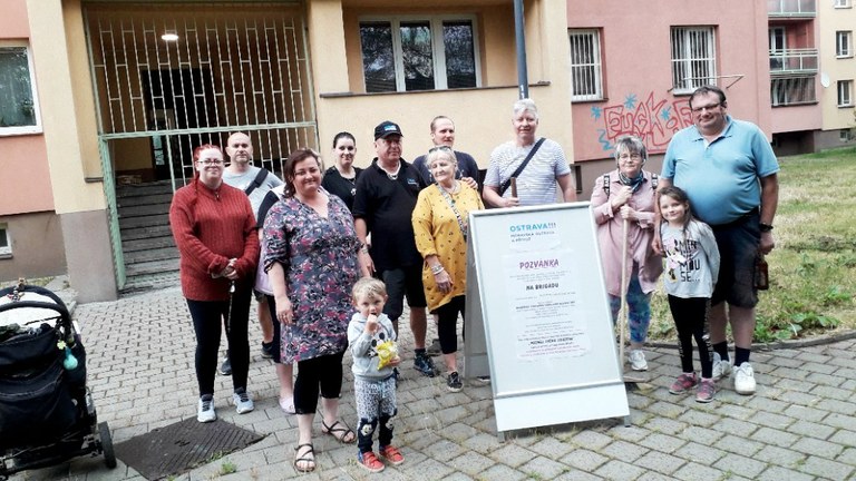 Retro jarní brigáda s bazárkem 