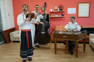 Cimbálovka Slanina v klubu seniorů