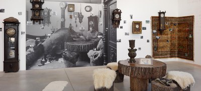 Galerie PLATO prodlužuje výstavu o soužití lidí a zvířat ve městě do 17. března. Kvůli zájmu veřejnosti a návštěvě komise ceny Mies van der Rohe Award
