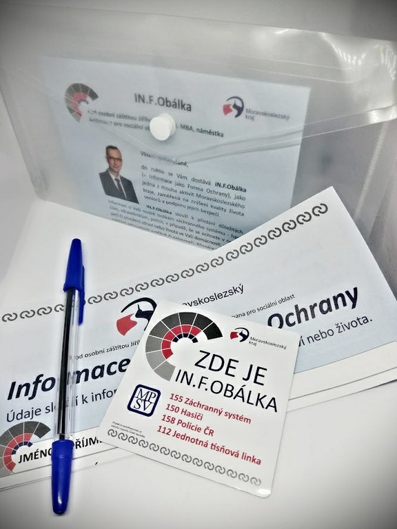 IN.F.Obálka - záchrana v ledničce pro seniory
