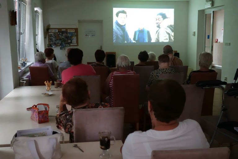 Minikino přišlo za seniory