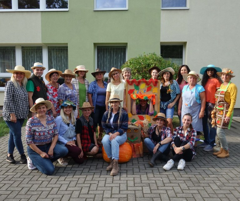 MŠ Lechowiczova pořádala zábavné odpoledne „Ovoce už zraje v sadu, pojďme si hrát na zahradu“