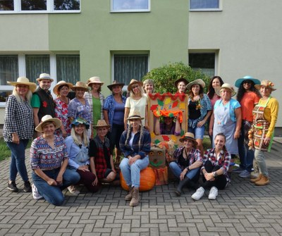 MŠ Lechowiczova pořádala zábavné odpoledne „Ovoce už zraje v sadu, pojďme si hrát na zahradu“