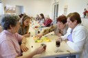 Senioři hrají hry v DPS Gajdošova
