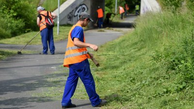 Obecně prospěšné práce pomáhají obvodu i společnosti