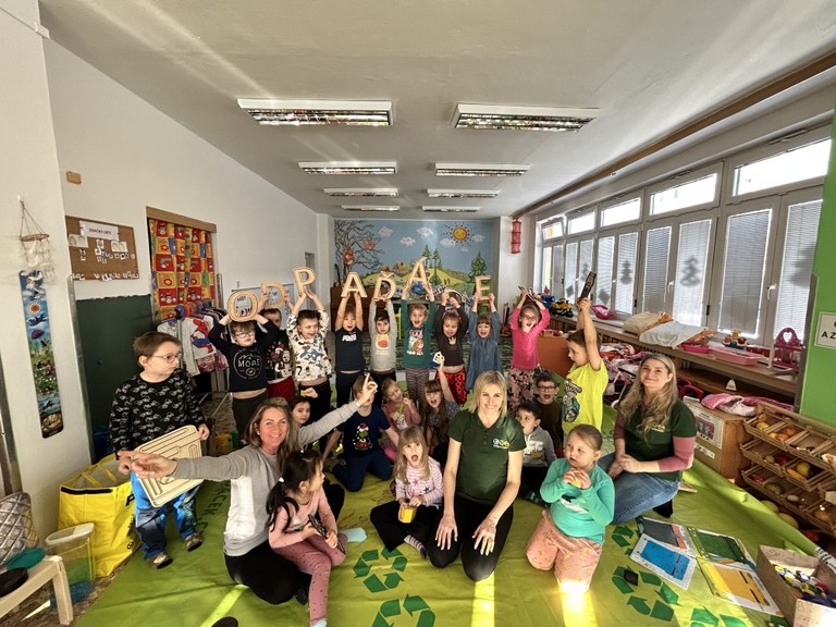 ODPAĎÁČEK NAVŠTÍVIL MATEŘSKÉ ŠKOLKY