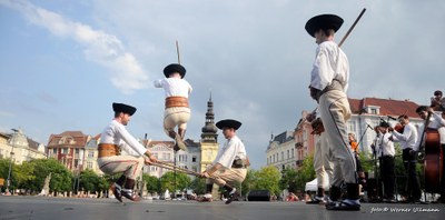 Ostravské ulice rozezní folklorní festival