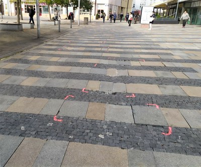 Pokračujeme s opravami dlažby 