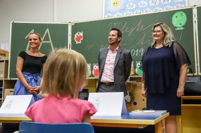 Radní přivítali prvňáčky na základních šklolách městského obvodu