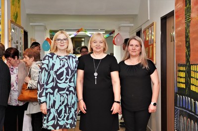 ŠKOLNÍ SPORTOVIŠTĚ NA ZŠ GAJDOŠOVA DOSTÁVÁ NOVOU PODOBU