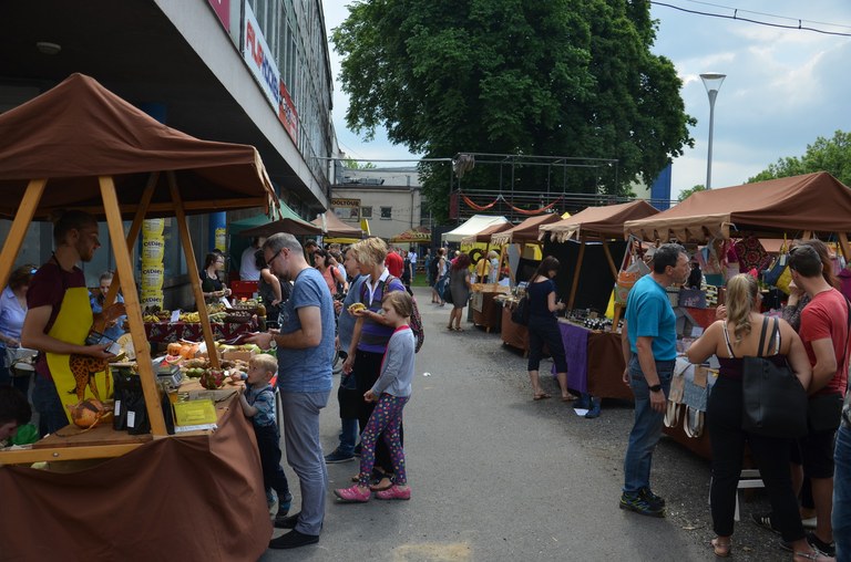 Trhy u Cooltouru: z farmy rovnou do kuchyně