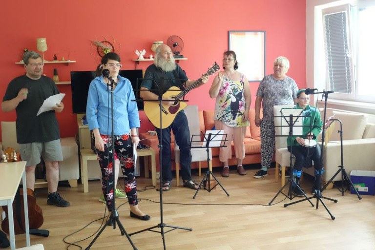 Trigon band v klubu seniorů