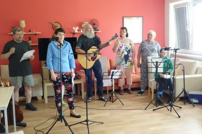 Trigon band v klubu seniorů