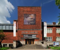 DŮM UMĚNÍ